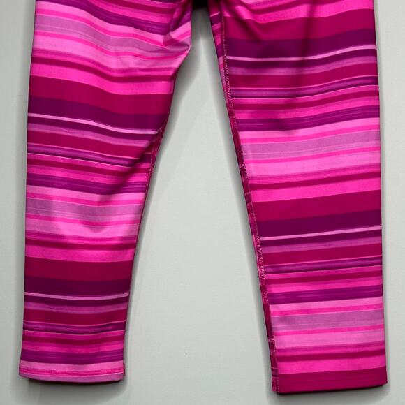 Under Armour HeatGear Pink Striped Capri Leggings Youth Large Fitted - Picture 7 of 7